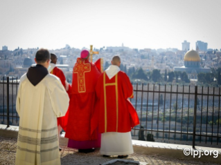 “Il Patriarca è il pastore della Chiesa di Terra Santa, di cui la Custodia è parte importante e costitutiva” “Il Patriarca è il pastore della Chiesa di Terra Santa, di cui la Custodia è parte importante e costitutiva”