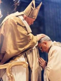 «Demos testimonio del bien, lejos de la agitación mediática»