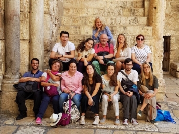 Young volunteers from Spain